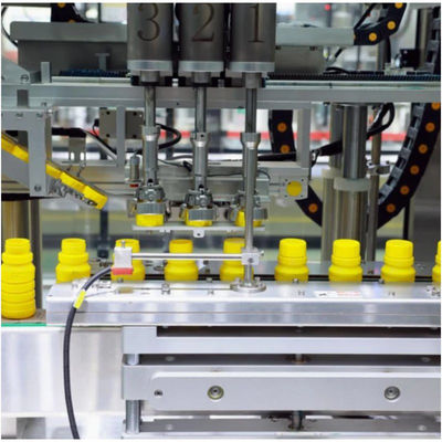 acheter 2800-4800BPH Capacité machine automatique de remplissage de pesticides pour la fabrication à grande échelle fabrication en ligne