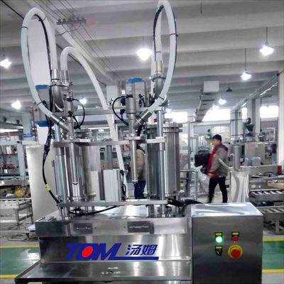 Machine de remplissage de pesticides de 100 ml à 1 litre à piston semi-automatique à deux têtes