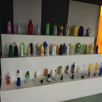 Machine de remplissage de liquide détergent pour gel hydroalcoolique, fabrication en usine, vente chaude