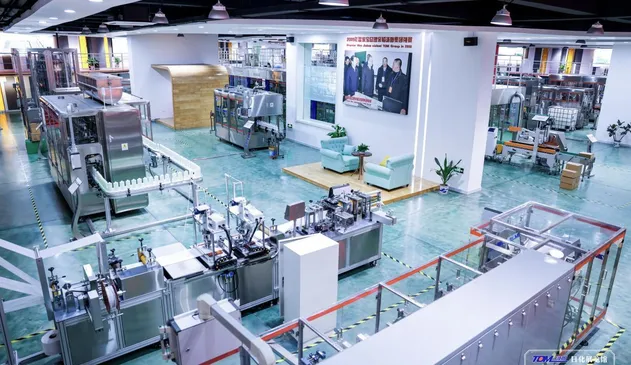 Ligne de production de remplissage de crème et d'onguent en vente chaude fabriquée en usine 2